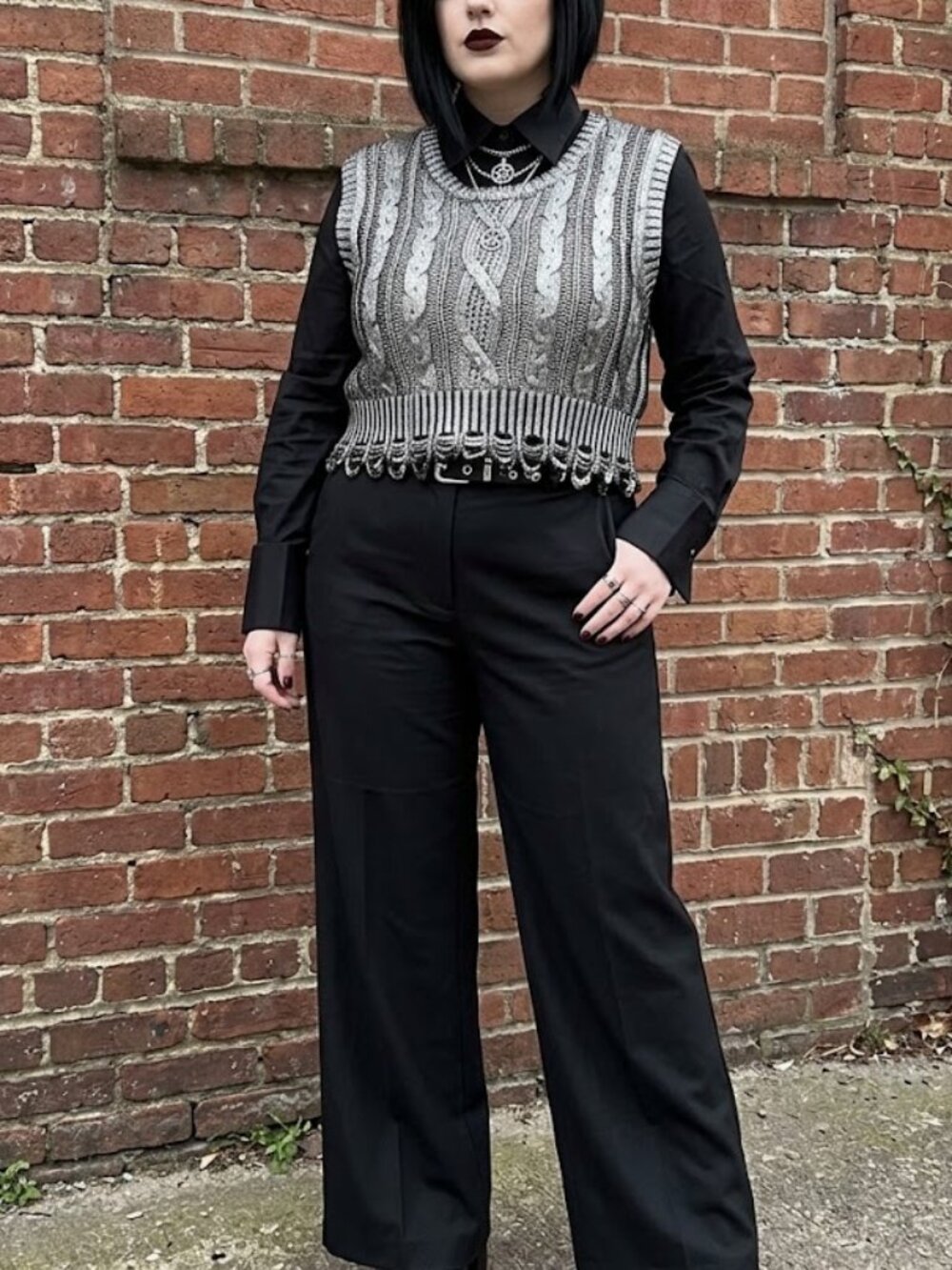 Edit by Nine Metallic Silver Cable Knit Crop Sweater Vest Distressed Hem M